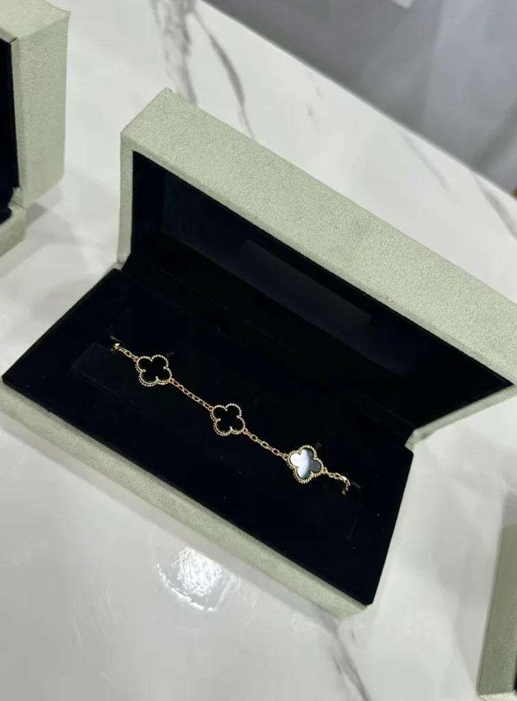 VCleef Bracelet
